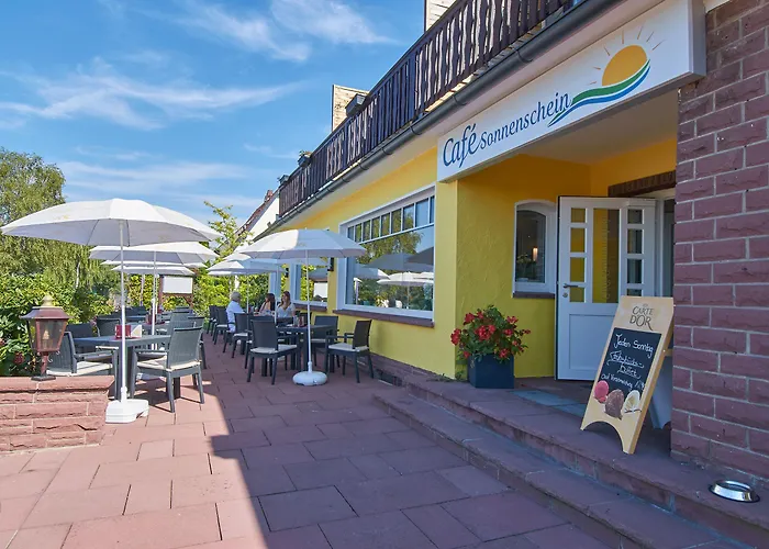 酒店 Cafe Sonnenschein & 3*