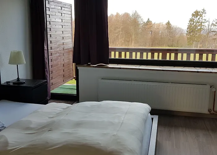 Cafe Sonnenschein & 酒店 3*